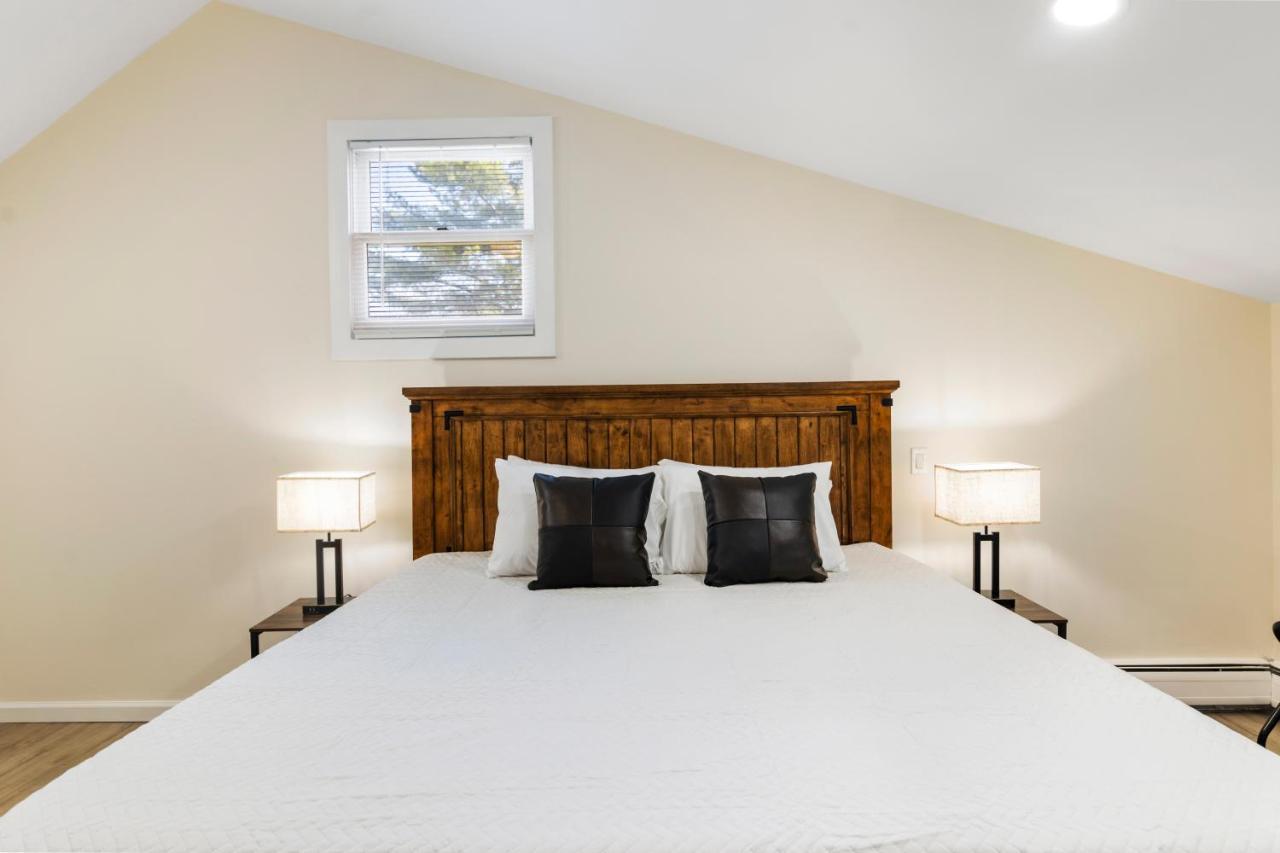 Fantastic Retreat 5Min From Village With Media Room, Ac And Sauna! Стоу Экстерьер фото